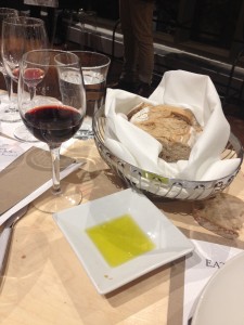 Eataly-Prunotto vino e pane e olio